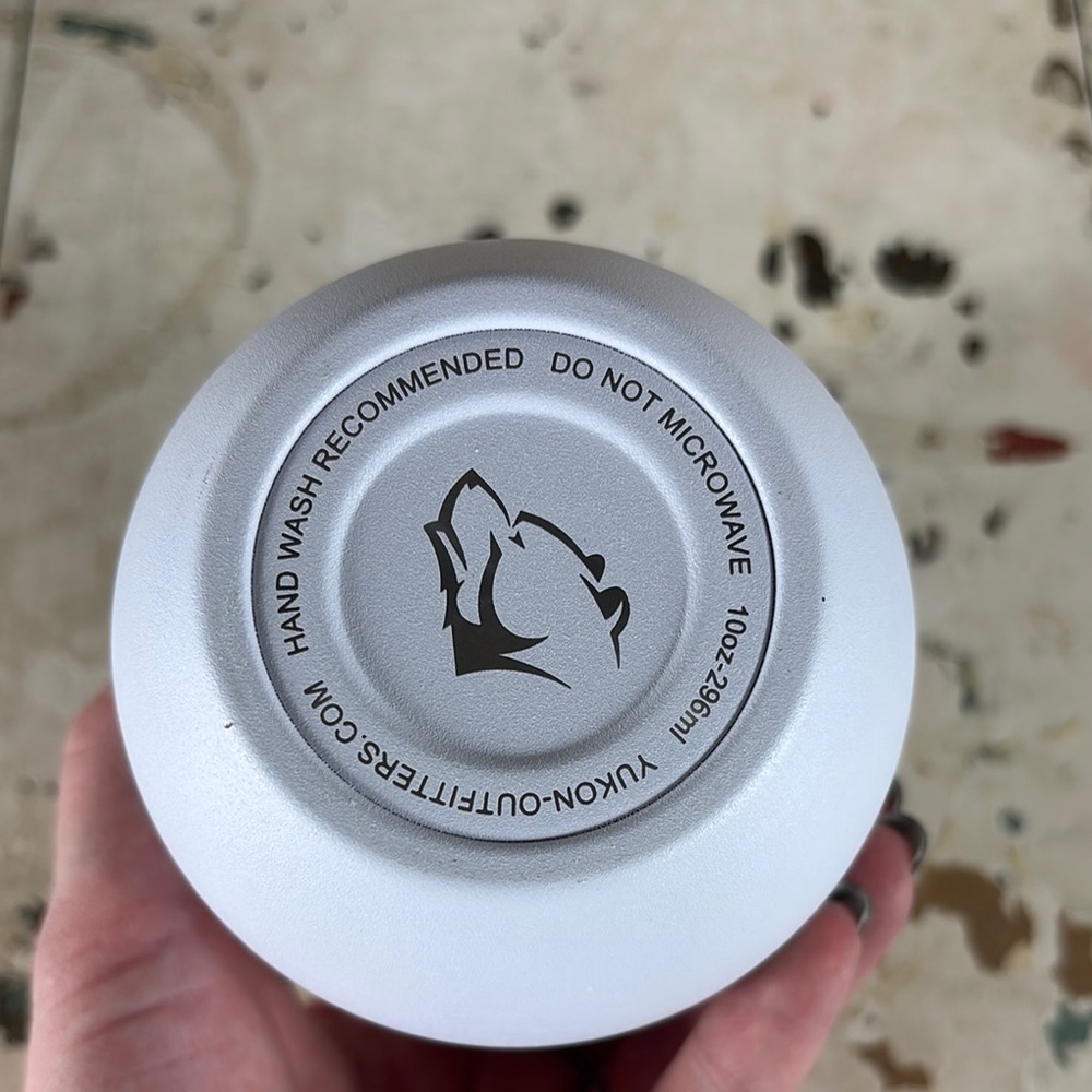 Buc-ee's White Stainless Steel Tumbler - Picture 5 of 5